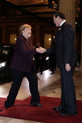 Гермаанският канцлер Ангела Меркел пристга на приема