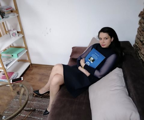 Антония Гешева откри нов кабинет