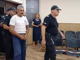 Спор за тройното убийство в Рогош - умишлено, при афект или самоотбрана (Обзор, видео)