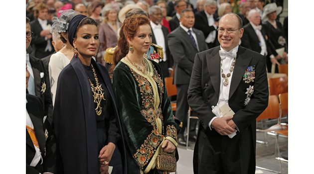 Лала Салма (вдясно) с една от най-влиятелните жени в Арабския свят шейха Моза