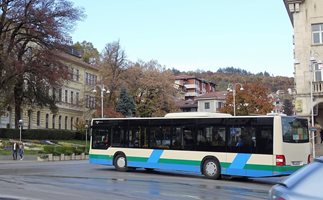 Два безплатни автобуса ще се движат във В. Търново за Архангелова Задушница