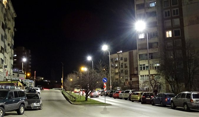 Модернизираното улично осветление е доста по-икономично