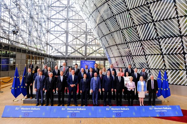 Министър-председателят Кирил Петков участва в Срещата на върха на лидерите от Европейския съюз и Западните Балкани. Снимка правителствена пресслужба