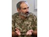Арменският опозиционер Пашинян призова: Съберете се на митинг пред парламента утре