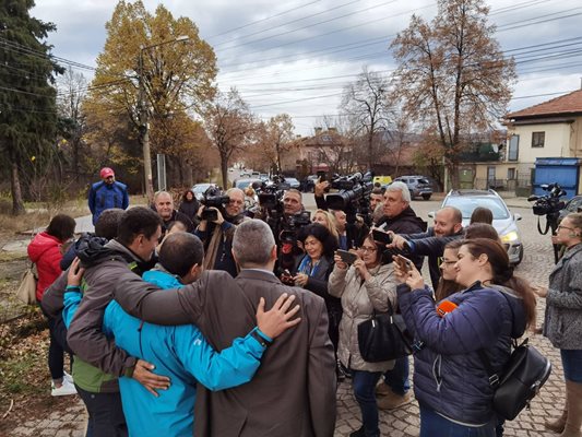 Полицията в Перник дава брифинг за намирането на Сашко
