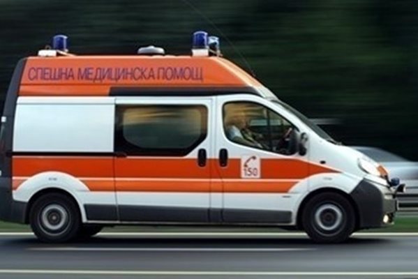Пиян шофьор катастрофира в Старозагорско, загина 7-годишно момиче