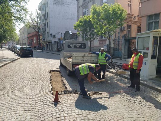 Караулката ще изчезне след заработването на бариерата.