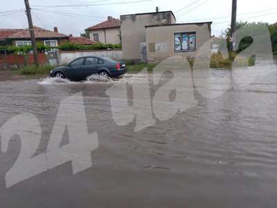 Най-страшно е положението в южната част на града, където е най-ниско. СНИМКИ: Авторката