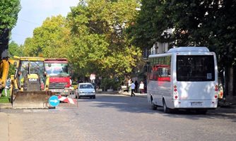 Ограничават движението в част от бул. "Васил Априлов" в Пловдив заради ВиК авария