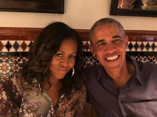 Мишел и Барак Обама СНИМКА: Фейсбук/Michelle Obama
