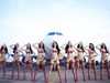 "Стюардеси" по бикини позират за календар на виетнамска авиокомпания (Видео)