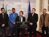 ИТН се обърна срещу “Бръшляновата лига”, Трифонов заплаши Христо Иванов, че ще се ходи на избори (Обзор)