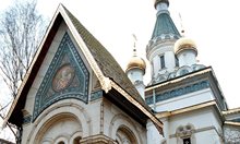 Руското посолство присвоява белогвардейската църква през 1997 г. (Обзор)