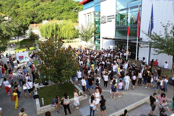 Започват кандидатстудентските изпити в Медицинския университет в Пловдив