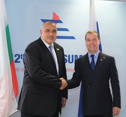 Борисов се срещна с Медведев в Брюксел.