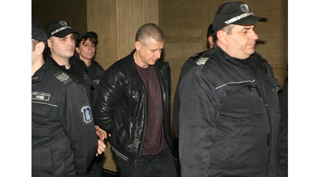 Шуменският прокурор Румен Пенев бе осъден на 3 г. затвор за вземане на подкуп.