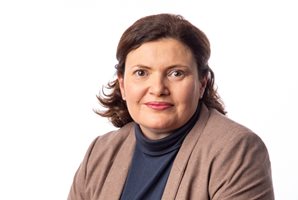 Малина Крумова – председател на Държавната агенция “Безопасност на
движението по пътищата”