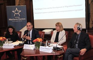 Цветанов: През зимата миграционният натиск спада (Видео)