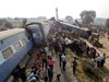 Над 110 жертви при жп  катастрофа в Индия