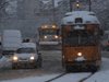Над 150 снегорина са пръскали срещу леда в София
