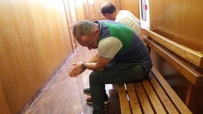 Футболистът Радостин Кишишев свидетелства в спецсъда по първата акция "Лесово"