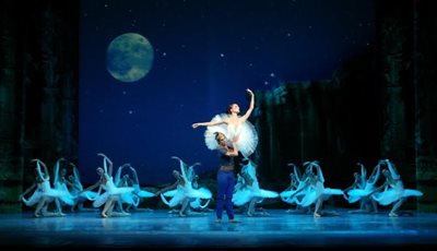 Снимки : Софийска опера и балет