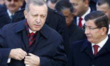 Ердоган отсвири Давутоглу и ще става султан