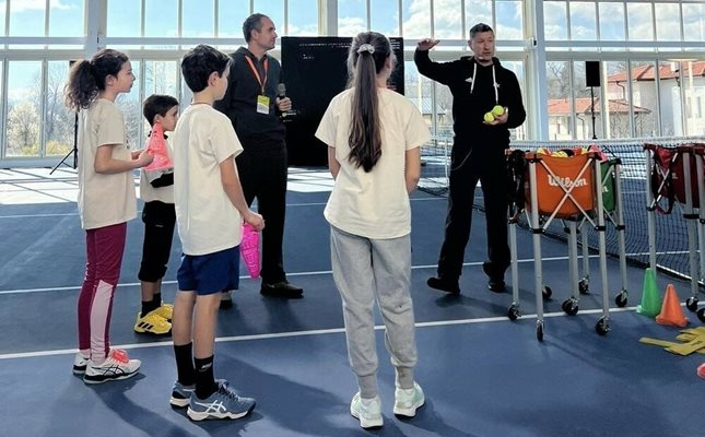Водещ специалист от Англия ще обучава български тенис треньори