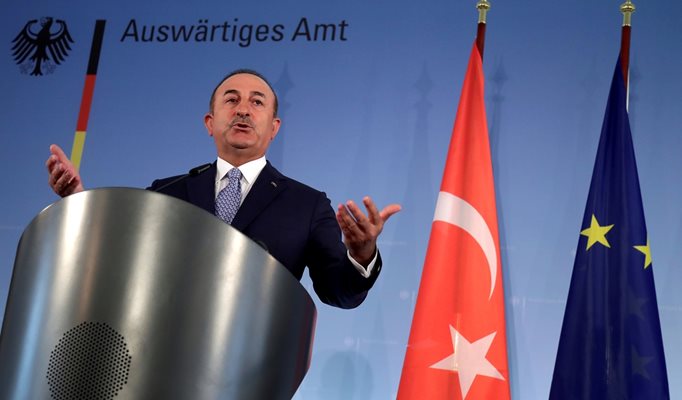 ЕС трябва да изпълни обещанията, дадени на Турция, заяви турският външен министър Мевлют Чавушоглу СНИМКА: Ройтерс