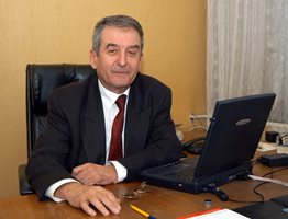 Проф. Стоян Марков е човекът, проектирал новия европейски суперкомпютър.