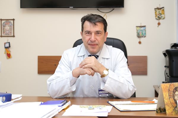 Проф. Иван Иванов, шеф на детската клиника в УМБАЛ "Св. Георги".
