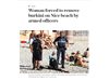 Полицаи принудиха мюсюлманка да съблече буркините си на плажа в Ница