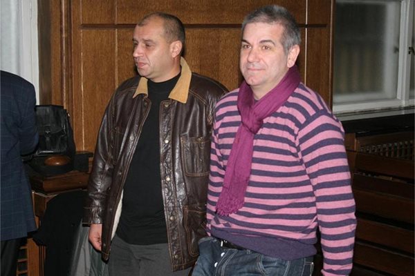 Пламен Калайджиев (вляво) и Орлин Аврамов, подсъдими за убийството на адвокатката Надежда Георгиева 
СНИМКИ: "24 ЧАСА"
