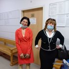 Миглена Каканашева (вляво) с майка си Магдалена  в съда в Пловдив преди дело за причинена от Мегз катастрофа. 
Снимка: Авторът