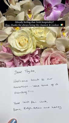 Тейлър Суифт благодари в своя инстаграм за цветята, изпратени от Боно и U2.
СНИМКА: ИНСТАГРАМ НА ТЕЙЛЪР СУИФТ