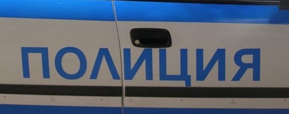 Полицейските служители задържали мъжа