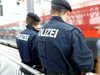Бежанци изнасилиха млада жена на гара в Австрия