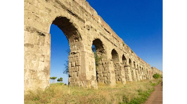Водата стигала до Древния Рим по акведуктите
