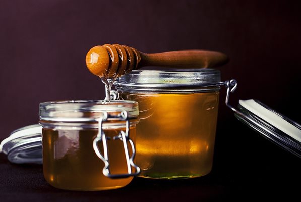 Медът е далеч по-полезен от захарта