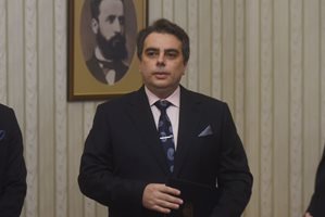 Асен Василев: Първо да намерим политическа подкрепа, после министрите