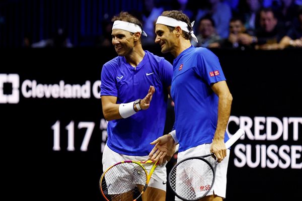 Федерер избра големия си съперник Рафаел Надал за партньор в последния си мач. Снимки: Ройтерс