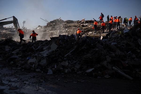 Щетите след земетресението в Турция на 06.02.2023 г.
СНИМКА: Ройтерс