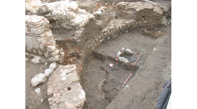 Малко средновековни жилища са открити в центъра на София. Затова археолозите предполагат, че градът е бил другаде.