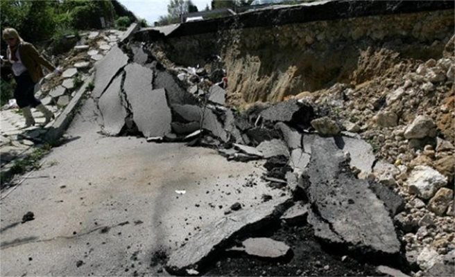 700 жители на Тънка бара блокираха пътя за Златоград