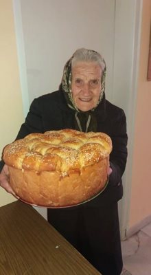 
89-годишната жена е царица на питките