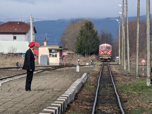 Обсъжда се превръщането на жп гарата в Банско в модерен транспортен център и в Музей на теснолинейката.