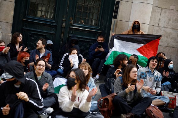 Protesters outside the Sorbonne against the war in Gaza PHOTO: Reuters