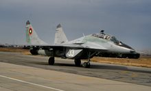 Правителството не чу Радев – ще разчита на самолети и войници от НАТО (Обзор)