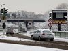 Обилните снеговалежи затрудниха транспорта в Париж и околностите