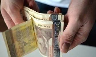 Крупна кражба от завод в Пещера, работници задигнаха препарати за 68 000 лв.